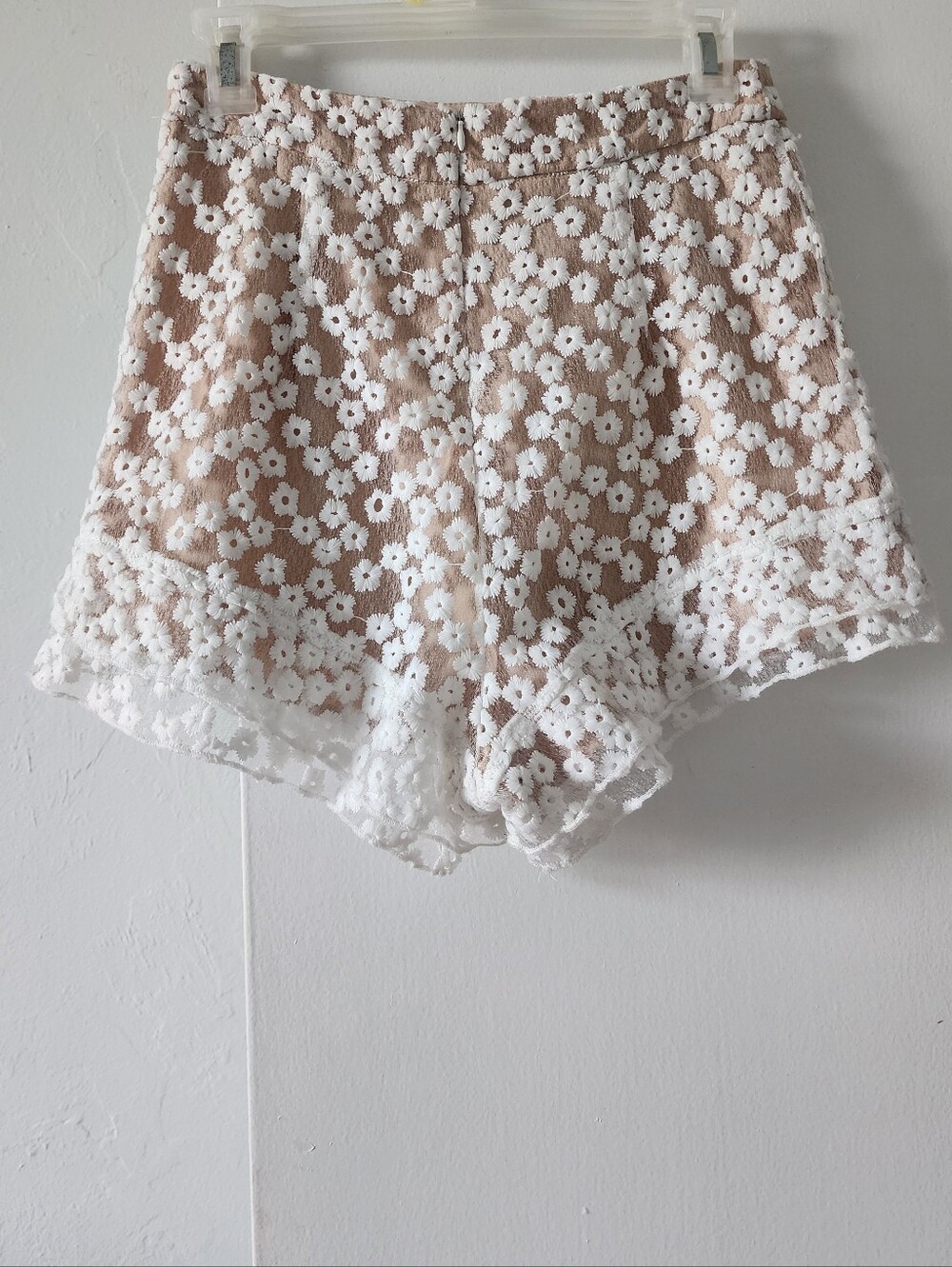 entro Beige High-Waist Lace Floral Overlay Shorts